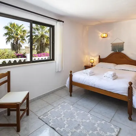 Charming Algarve Quinta Luz 9 Bedrooms Large Pool & Snooker Villa