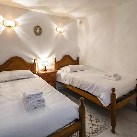 Charming Algarve Quinta Luz 9 Bedrooms Large Pool & Snooker Silves
