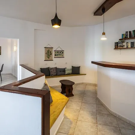 Charming Algarve Quinta Luz 9 Bedrooms Large Pool & Snooker Villa *