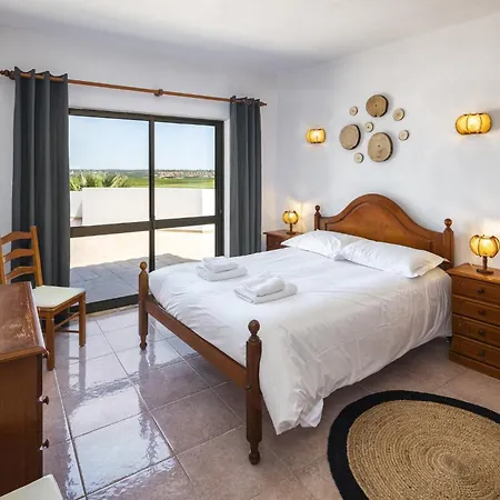 Charming Algarve Quinta Luz 9 Bedrooms Large Pool & Snooker Villa *